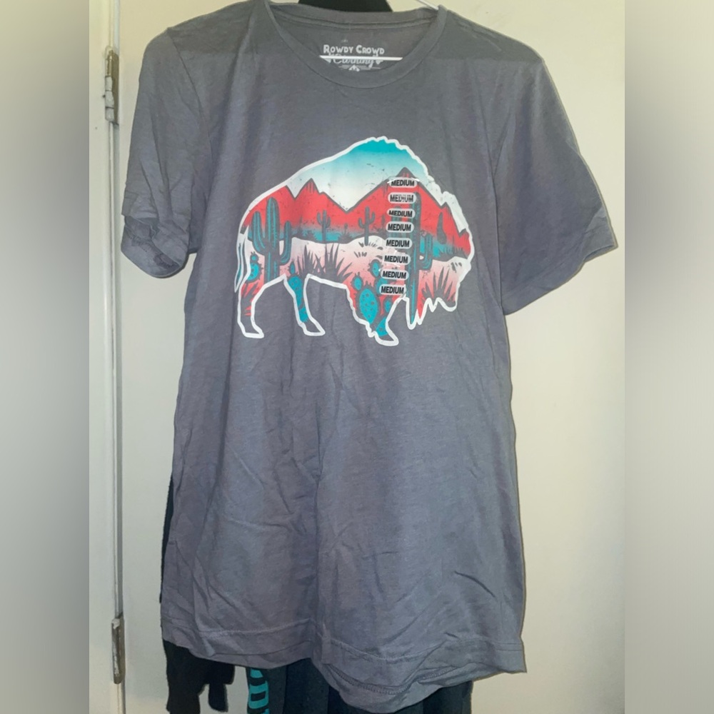 Womens new medium graphic tshirt